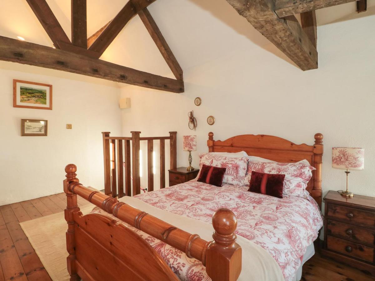 Pike Cottage Acton Turville Ngoại thất bức ảnh