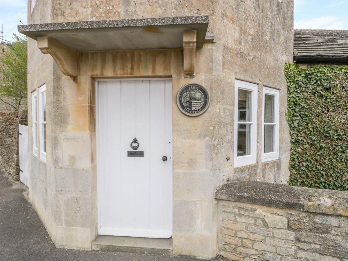 Pike Cottage Acton Turville Ngoại thất bức ảnh