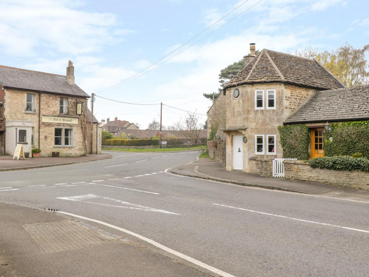 Pike Cottage Acton Turville Ngoại thất bức ảnh