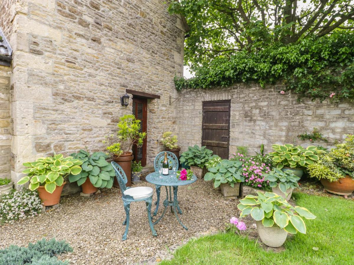 Pike Cottage Acton Turville Ngoại thất bức ảnh